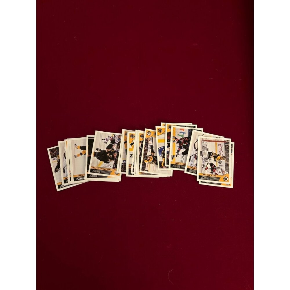 Boston Bruins 2013-14 team deck the score panini hockey cards